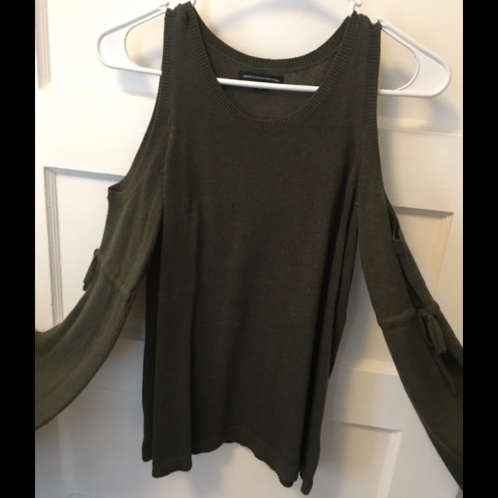 Everything fashionable, all in one sweater!